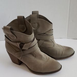 Rocket dog boots